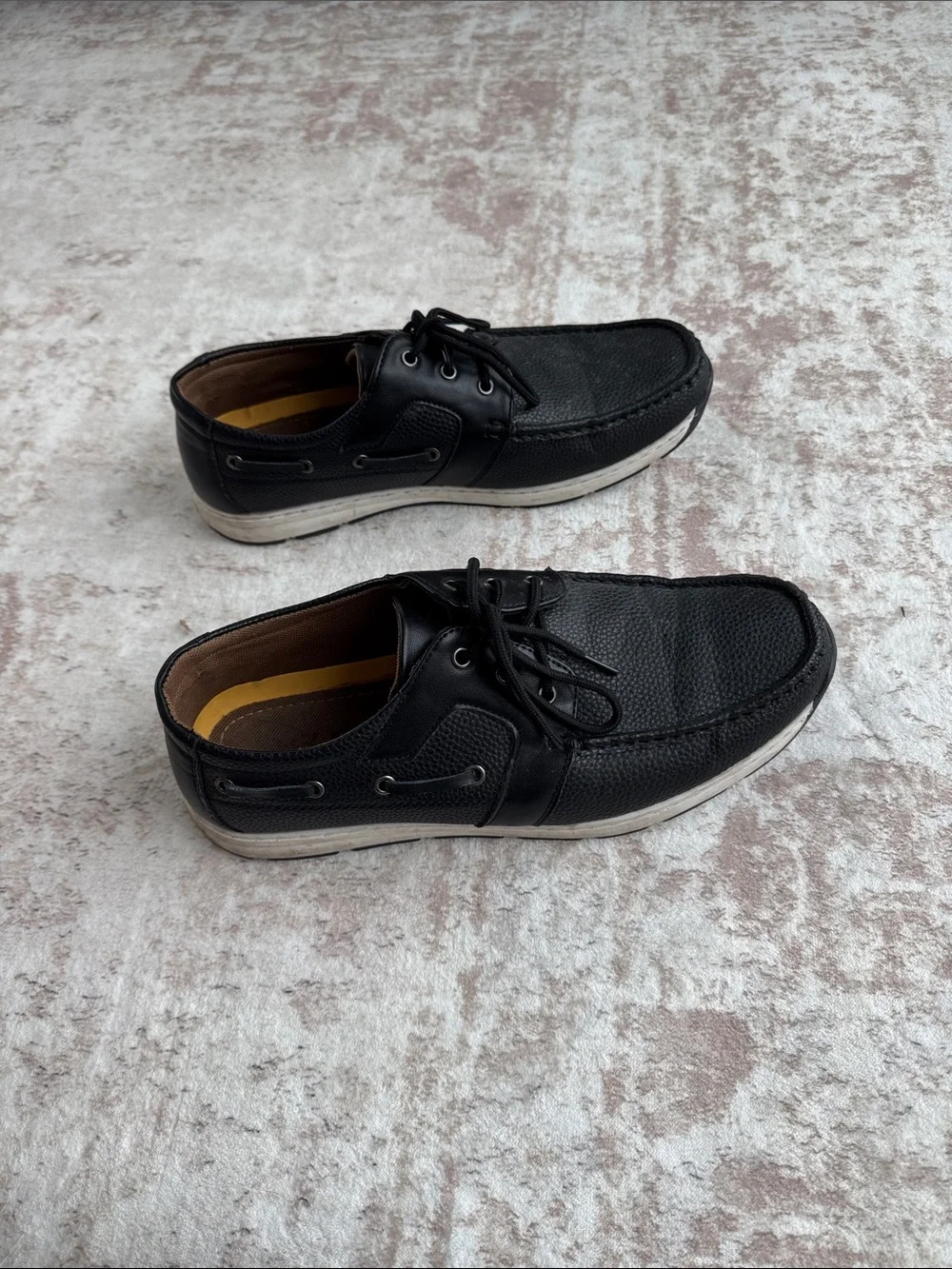 Men's Black Boat Shoes with Lace-Up Comfort
